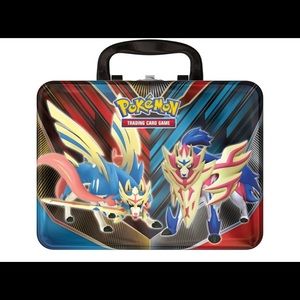 Pokémon TCG: Collectors Chest Tin Trading Card